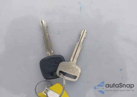 2004 Toyota Matrix Standard из США, поврежденный, VIN 2T1KR32E54C227527